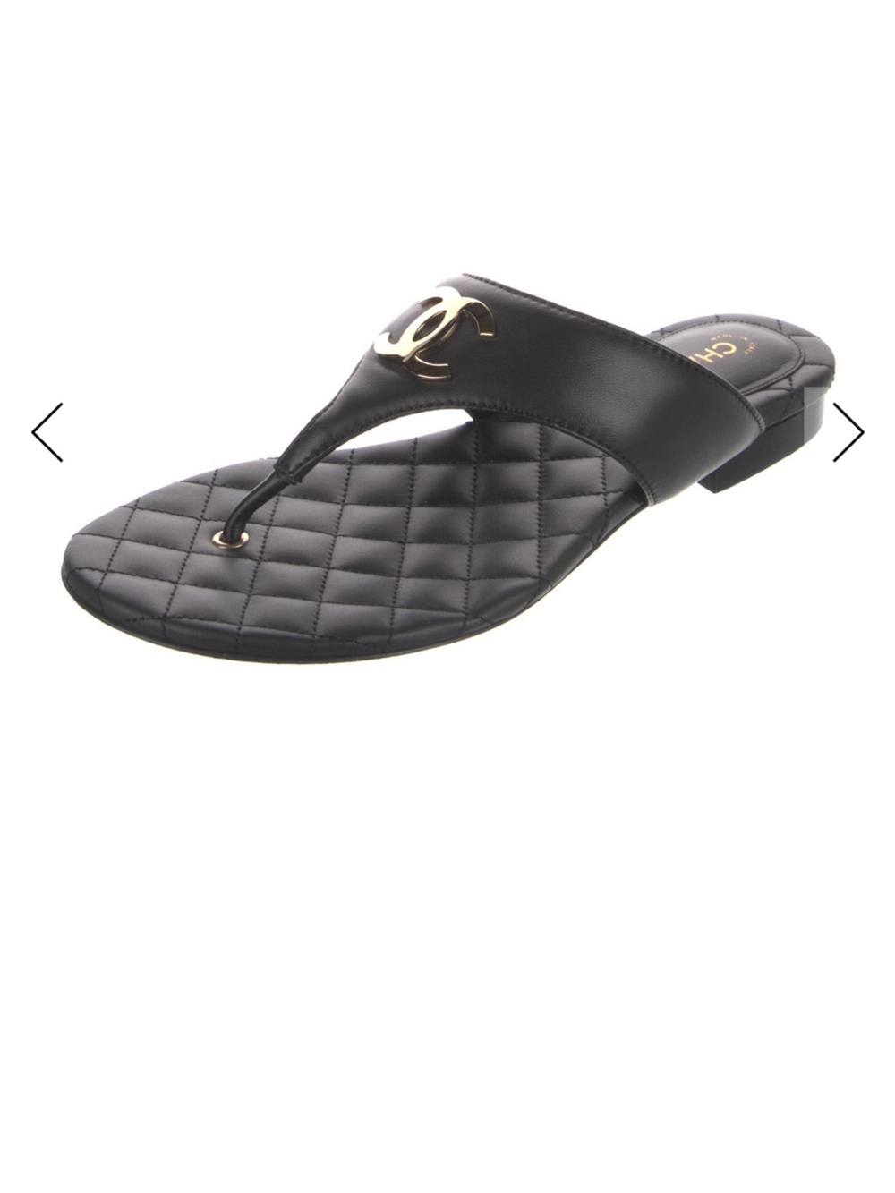 2026 Interlocking CHANEL Black Quilted Leather Thong Sandals with CC Emblem - Picture 2 of 4